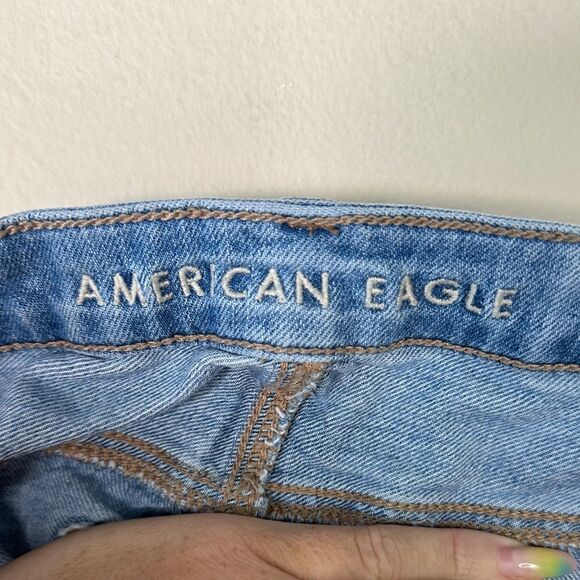 American Eagle Distressed Mom Shorts sz 10 - Picture 3 of 6